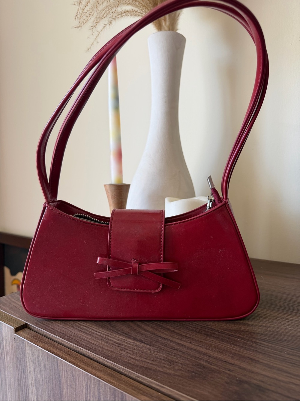 Chic Deep Red Shoulder Bag with Bow Accent